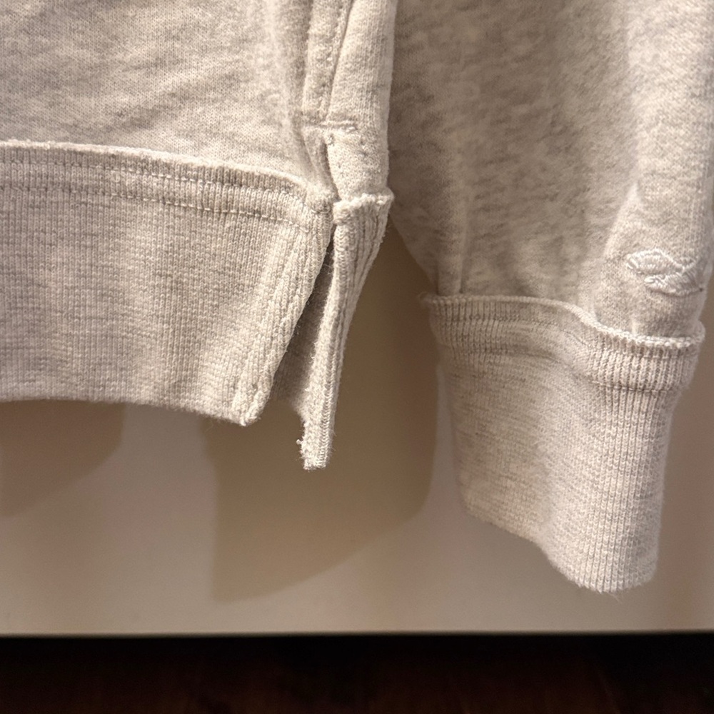 Womens Hollister Light Gray Off the Shoulder Sweatshirt XS - Picture 3 of 4